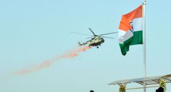SEE: In a 1st, IAF choppers shower petals at Red Fort