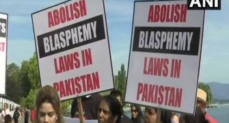 Sri Lankan lynched in Pakistan over 'blasphemy'