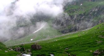 Search team rediscovers 3 lost Chardham trek routes