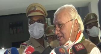Varsity appointments: Kerala guv mounts attack on CM