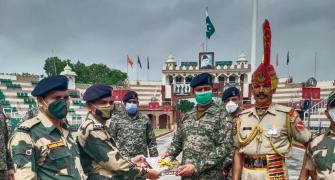 BSF, Pak Rangers exchange sweets on Eid-ul-Adha