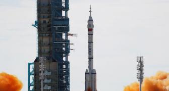 3 Chinese astronauts enter space station