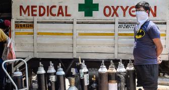 Keep supplying 700 MT oxygen to Delhi: SC to Centre