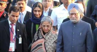 Dr Manmohan Singh recovering from dengue at home