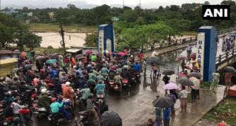 Heavy rains cut off Sikkim-West Bengal highway link