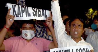 G-23 leader slams hooliganism outside Sibal's house