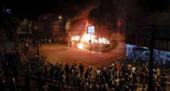 45 held for violent protests outside Lankan Prez house