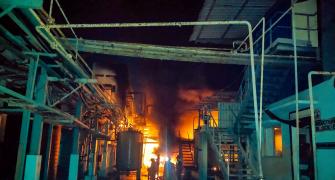 6 workers killed in fire in chemical factory in AP