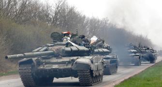 Broken Buildings, Destroyed Tanks