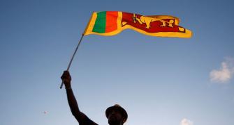 Lanka crisis: Mahinda proposes to amend Constitution
