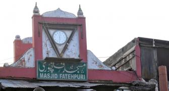 Amid loudspeakers row, 5 Maha mosques say no to DJ