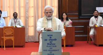 VP poll: Of 780 MPs, 725 vote; Dhankhar frontrunner