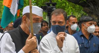 No comment, Happy I-Day: Rahul on PM's nepotism remark
