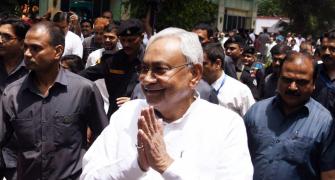 Nitish made a call to Sonia before ending BJP ties