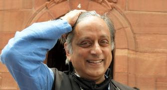 Cong poll: Tharoor seeks publication of electoral roll