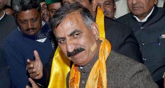 Congress rushes Hooda, DKS to Himachal to save govt