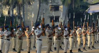 Maha constable collapses during morning parade, dies