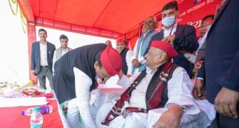 In Karhal, Mulayam joins rally to seek votes for son