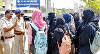 SC issues notice to Karnataka govt over hijab ban