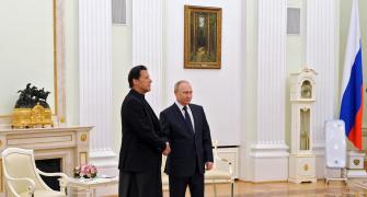 Imran Khan meets Putin amid Ukraine conflict