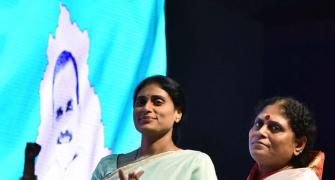 Jagan's mother quits YSR Congress to go with daughter