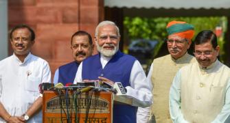 Modi urges dialogue with open mind in Parliament