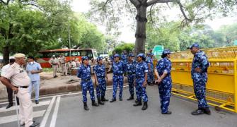 Police stopping media from entering party HQ: Cong