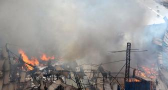 Fire breaks out at film set in Mumbai,1 dead