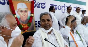 Siddaramaiah urges JD-S MLAs to vote for Cong