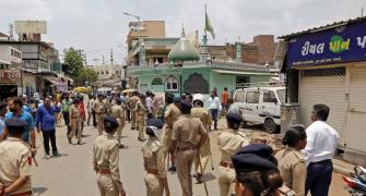 Ahmedabad cops to hold Hindu-Muslim cricket matches