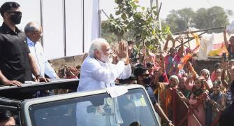 Modi holds 3 roadshows in Gujarat in 2 days