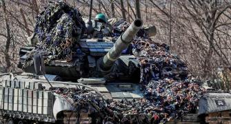 Ukraine Prez ready for 'compromise' as Kyiv burns