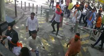 AAP cries murder as BJP workers deface Kejri house