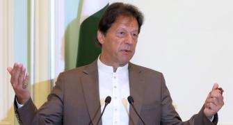 Pakistan EC disqualifies Imran Khan for 5 yrs