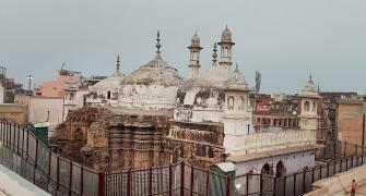 'Aurangzeb ordered protection of Varanasi temples too'