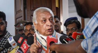 Kerala guv asks Kairali, MediaOne journos to get out