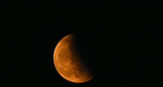 Partial lunar eclipse leaves stargazers thrilled