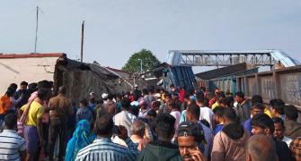 3 killed, 7 hurt as goods train derails in Odisha