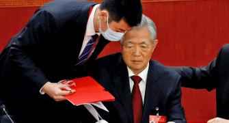 SEE: Xi Humiliates Predecessor Hu!