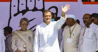 PM spreading fear, hatred: Rahul at mega Cong rally