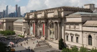 US to return 15 smuggled sculptures to India