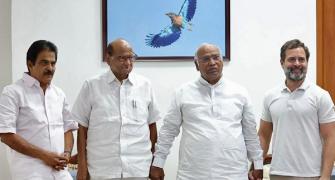 Kharge meets Nitish, Pawar to cement Oppn unity