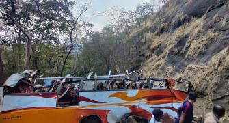 13 dead as bus from Pune to Mumbai falls into gorge