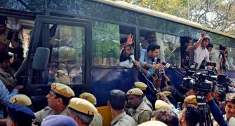 CBI grills Kejriwal for 9 hrs; AAP leaders detained