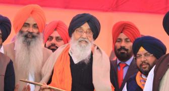 President, PM, leaders pay rich tributes to Badal