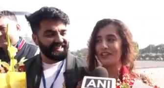SEE: Pak woman crosses border to marry Indian fiance
