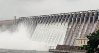 Andhra releases Nagarjunasagar water to Telangana