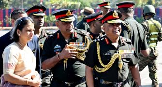 Maintain strong defence posture along LAC: Army