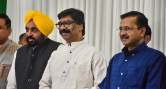 Another Cong ally backs Kejriwal on ordinance row