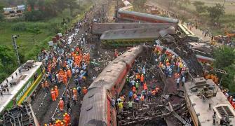 40 train crash victims might have died of electrocution